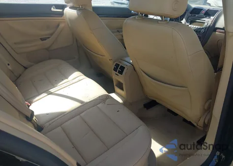 2006 Volkswagen Jetta 2.5 из США, поврежденный, VIN 3VWRF71K56M817059